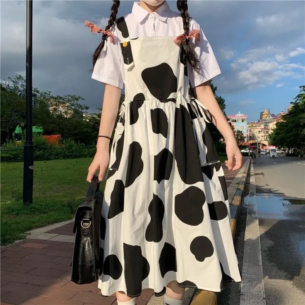 *SOLD* Maiduoduo cow print smock dress size S-M